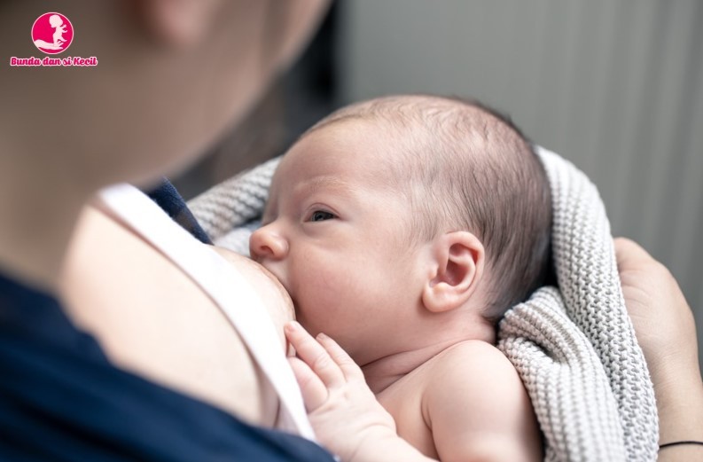 Benarkah ASI yang Mengenai Mata Bayi Bisa Menyebabkan Kebutaan? Simak Faktanya, Bunda!